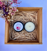 Load image into Gallery viewer, Japanese Honeysuckle Scented Soy Candle