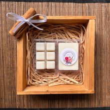 Load image into Gallery viewer, Cinnamon Apple Scented Soy Candle