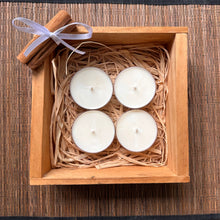 Load image into Gallery viewer, Cinnamon Apple Scented Soy Candle
