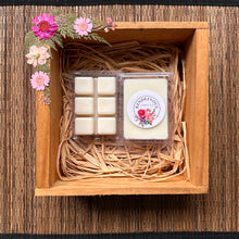 Load image into Gallery viewer, David Austin Rose Scented Soy Candle