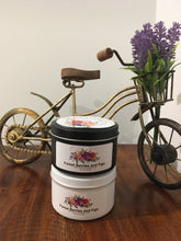 Load image into Gallery viewer, Forest Berries and Figs Scented Soy Candle